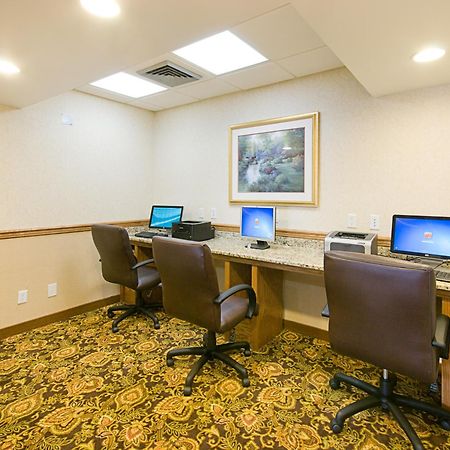Quality Inn & Suites Saginaw Facilities photo